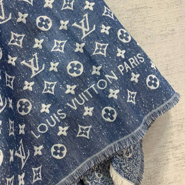 Louis Vuitton Scarf LVC00480